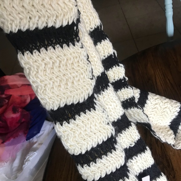 Loft infinity scarf - Picture 4 of 4